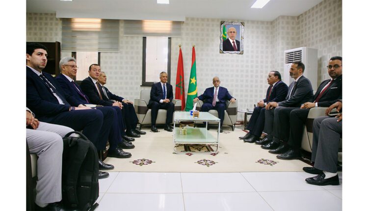 وزير الشؤون الاقتصادية يستقبل الوزير المنتدب لدى رئيس الحكومة المغربية المكلف بالاستثمار